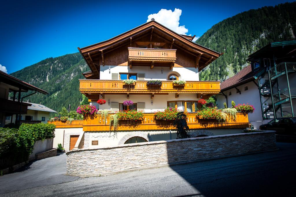 Moroder Haus Hotel ไมย์อาโฮเฟิน ภายนอก รูปภาพ