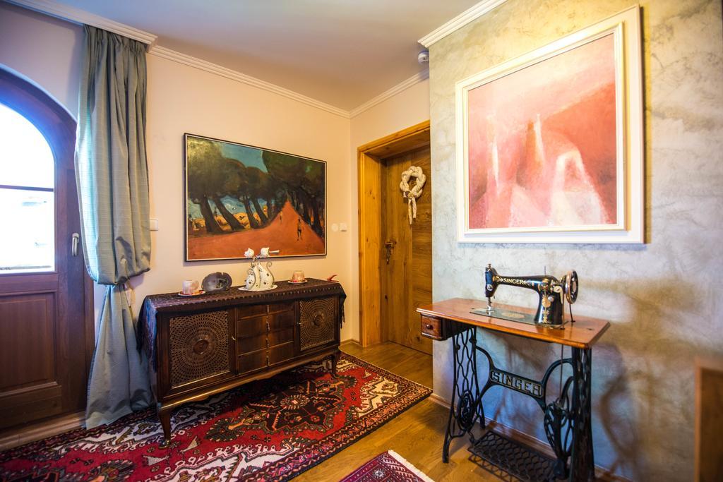 Moroder Haus Hotel ไมย์อาโฮเฟิน ภายนอก รูปภาพ