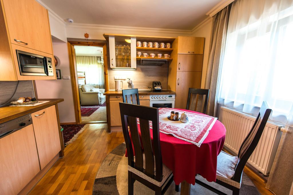 Moroder Haus Hotel ไมย์อาโฮเฟิน ภายนอก รูปภาพ