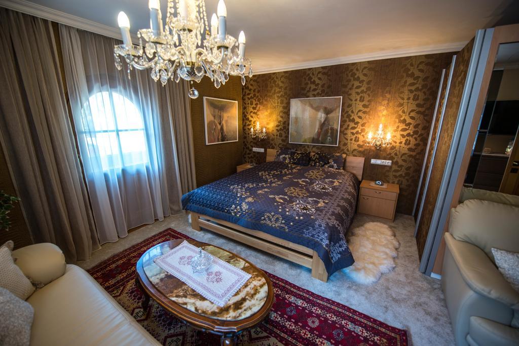 Moroder Haus Hotel ไมย์อาโฮเฟิน ภายนอก รูปภาพ